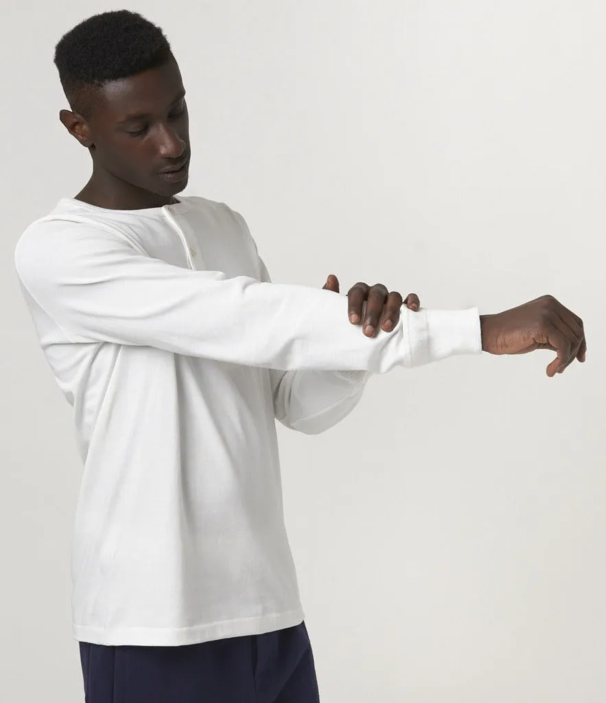 206.01 | Mens Classif Fit LS Henley | White