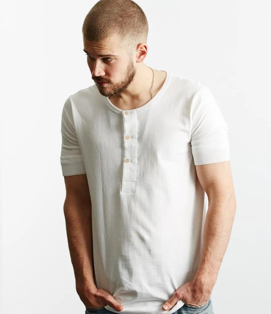 207.01 | Mens Classic Fit Henley | White