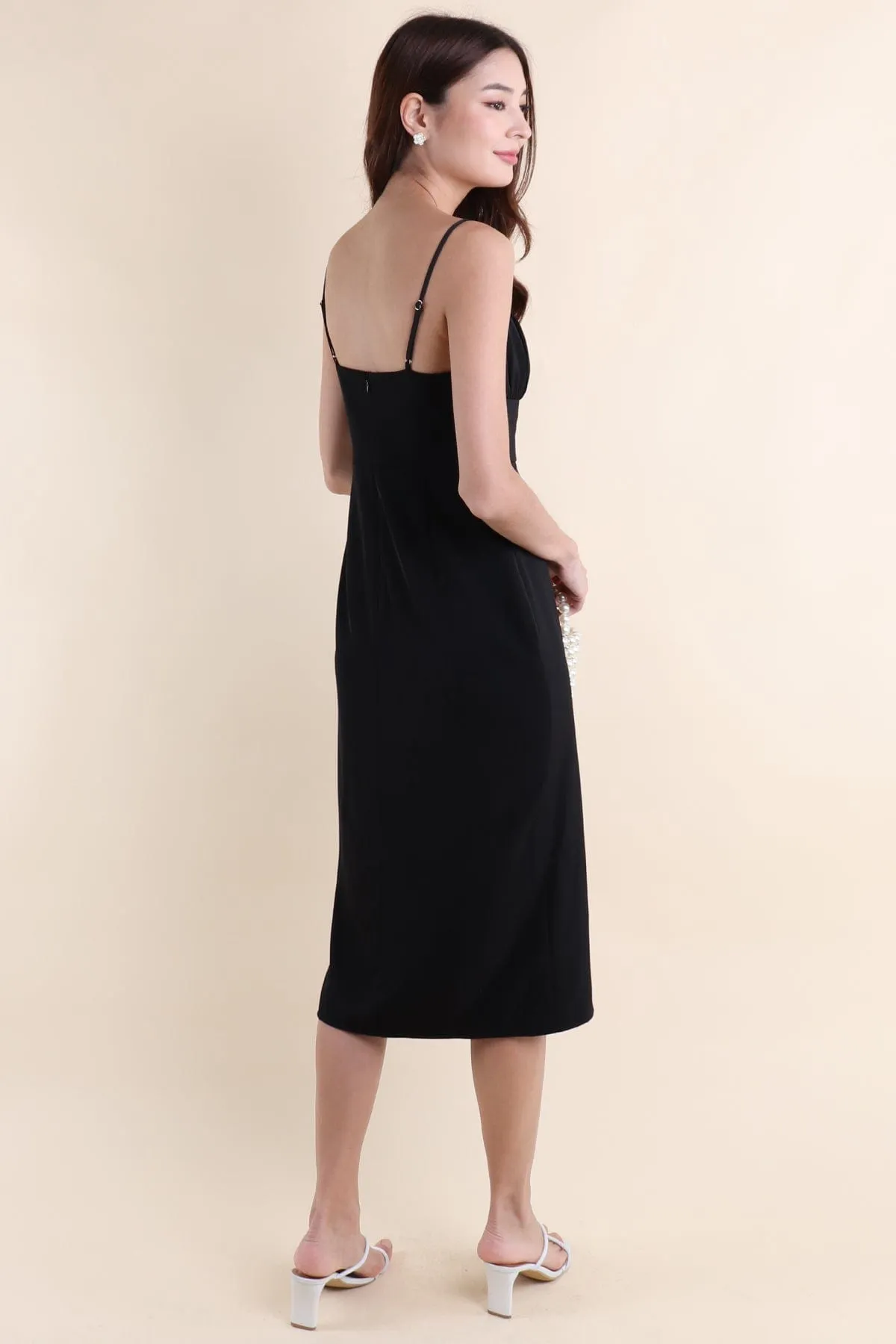 CHEYENNE FITTED MIDI DRESS IN BLACK