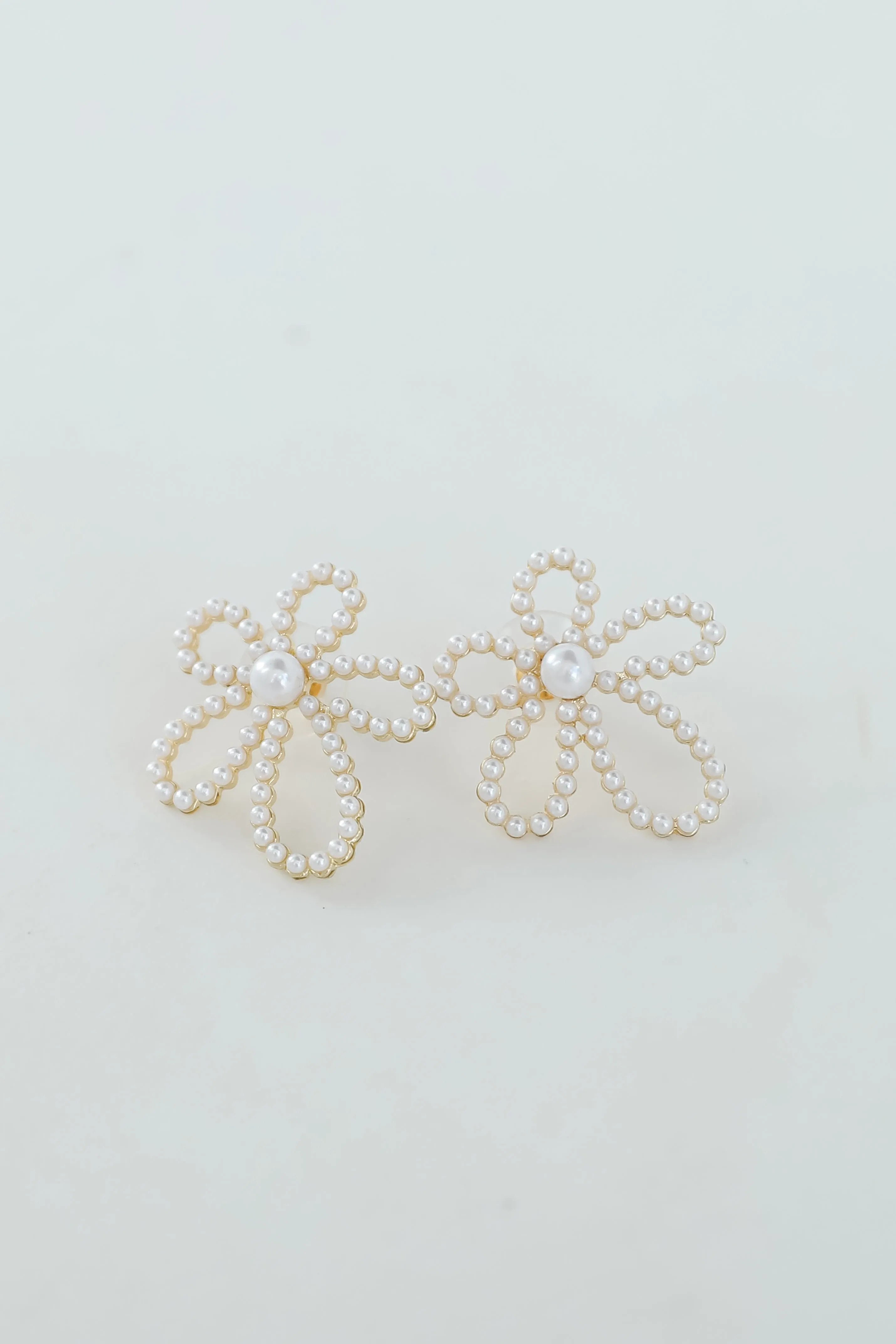 Eve Gold Pearl Flower Stud Earrings