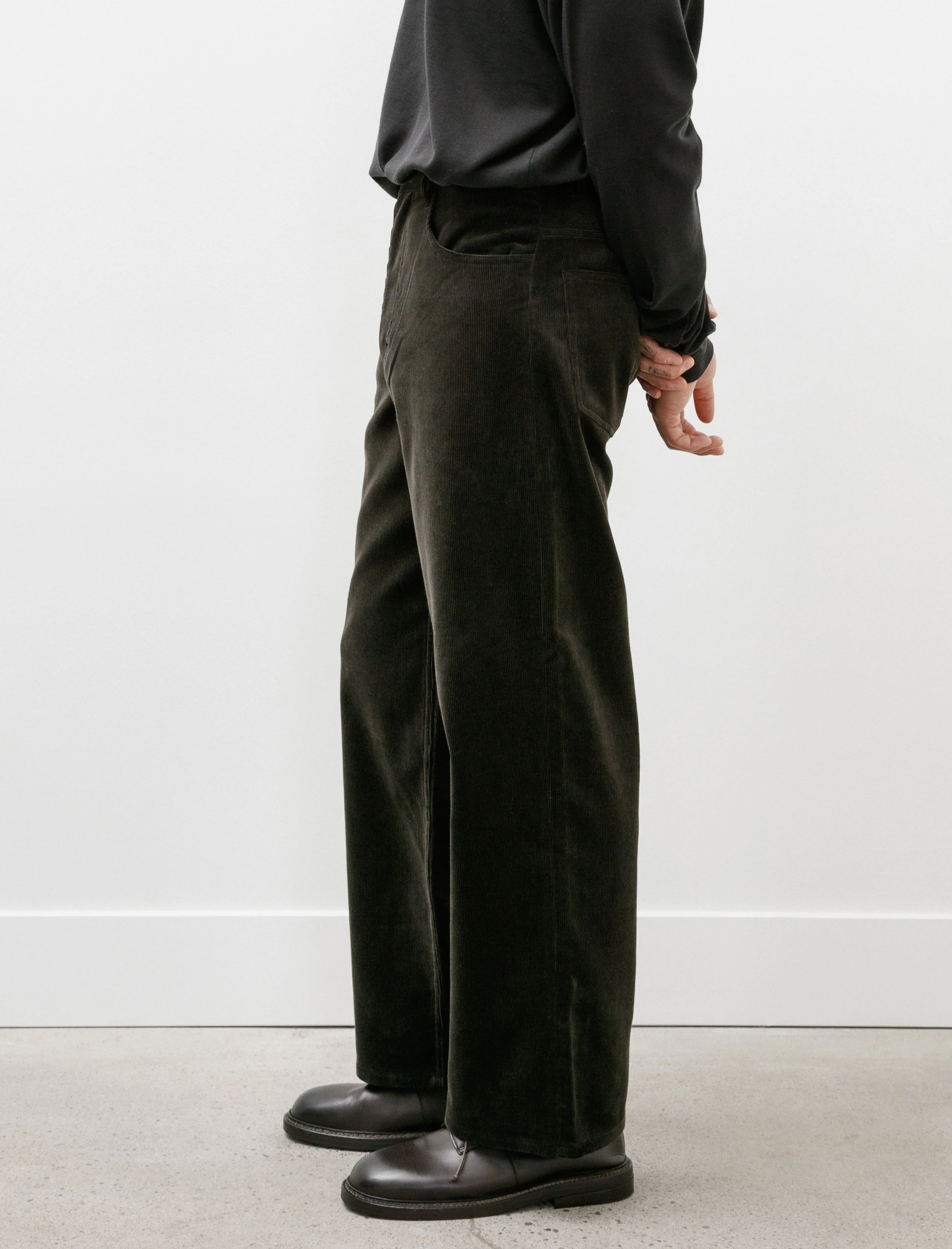 Finx Corduroy Pants Dark Brown