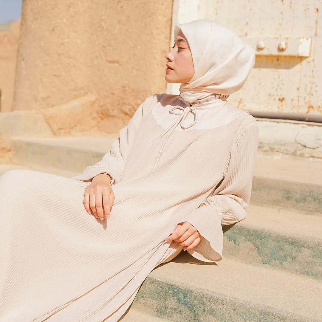 Sauda Pleats Dress Light Cream