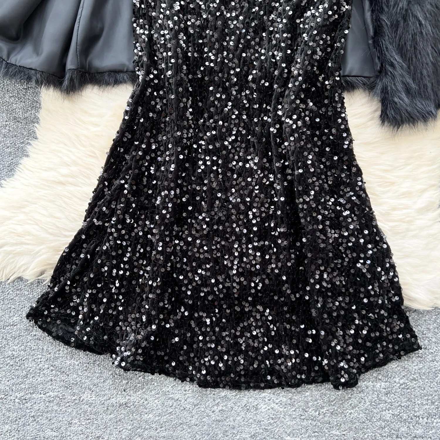 Sequined Black Dress&Furry Shawl 2Pcs