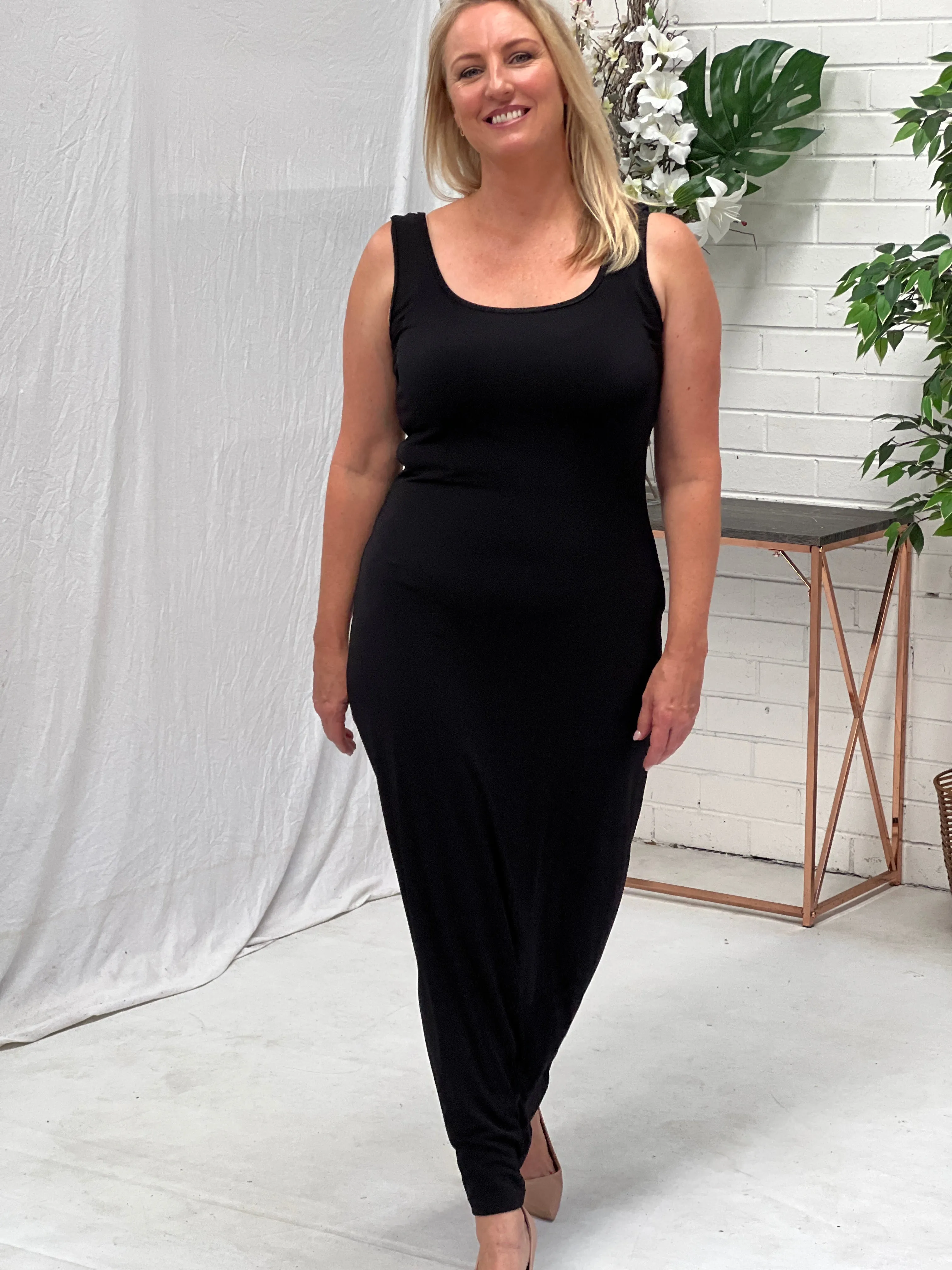 Voss Black Stretchy Jersey Dress