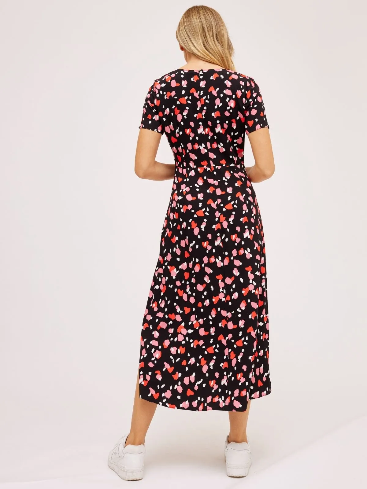 Winnie V Neck Midi Dress / Abstract Heart